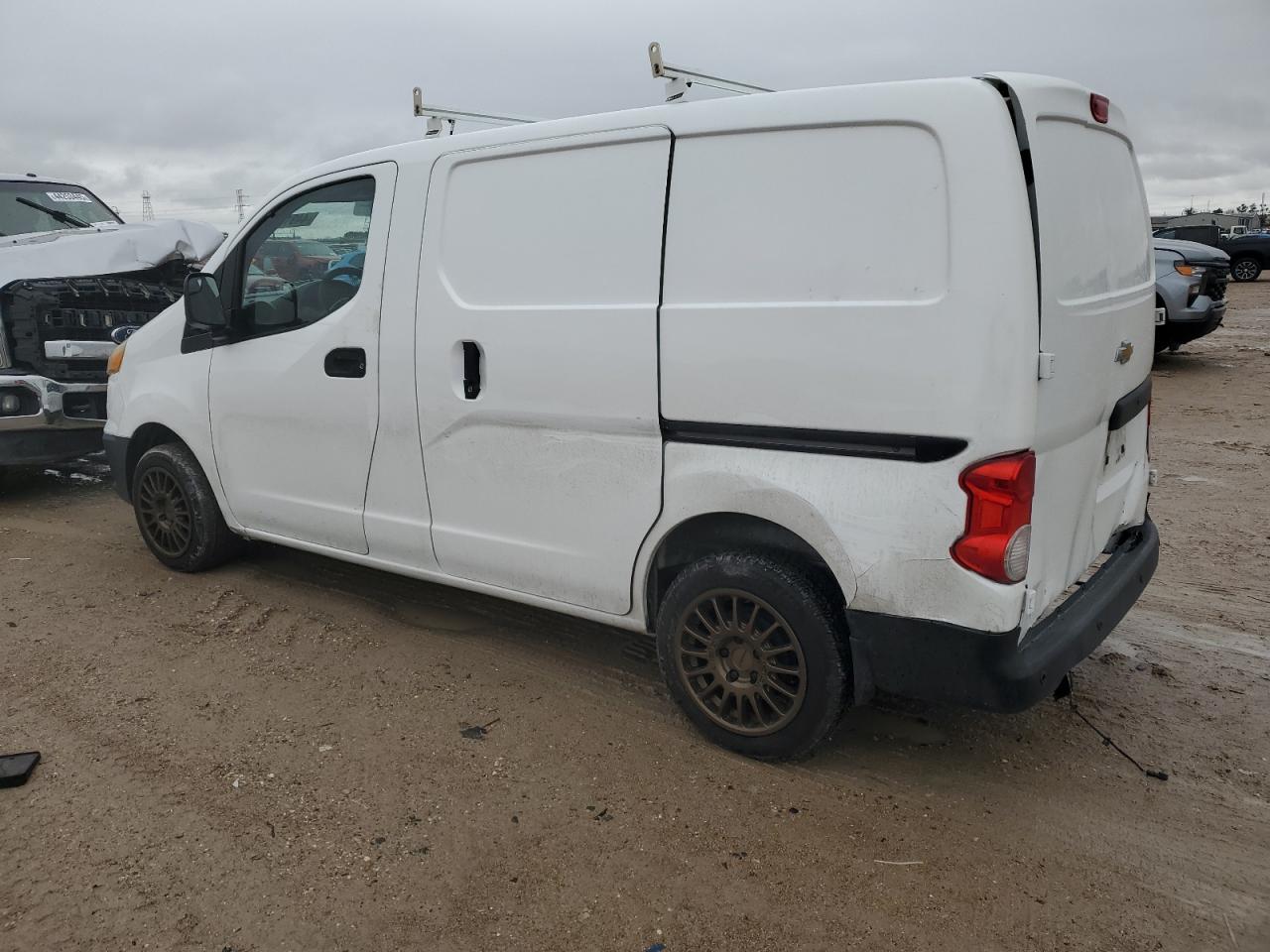 2015 Chevrolet Express - Image 2