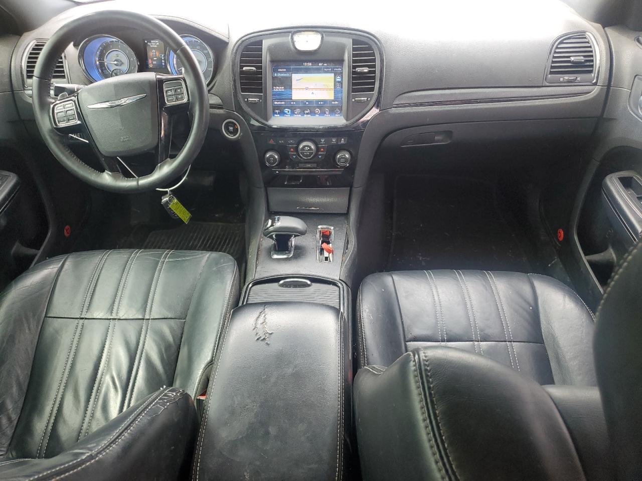 2014 Chrysler 300 - Image 8