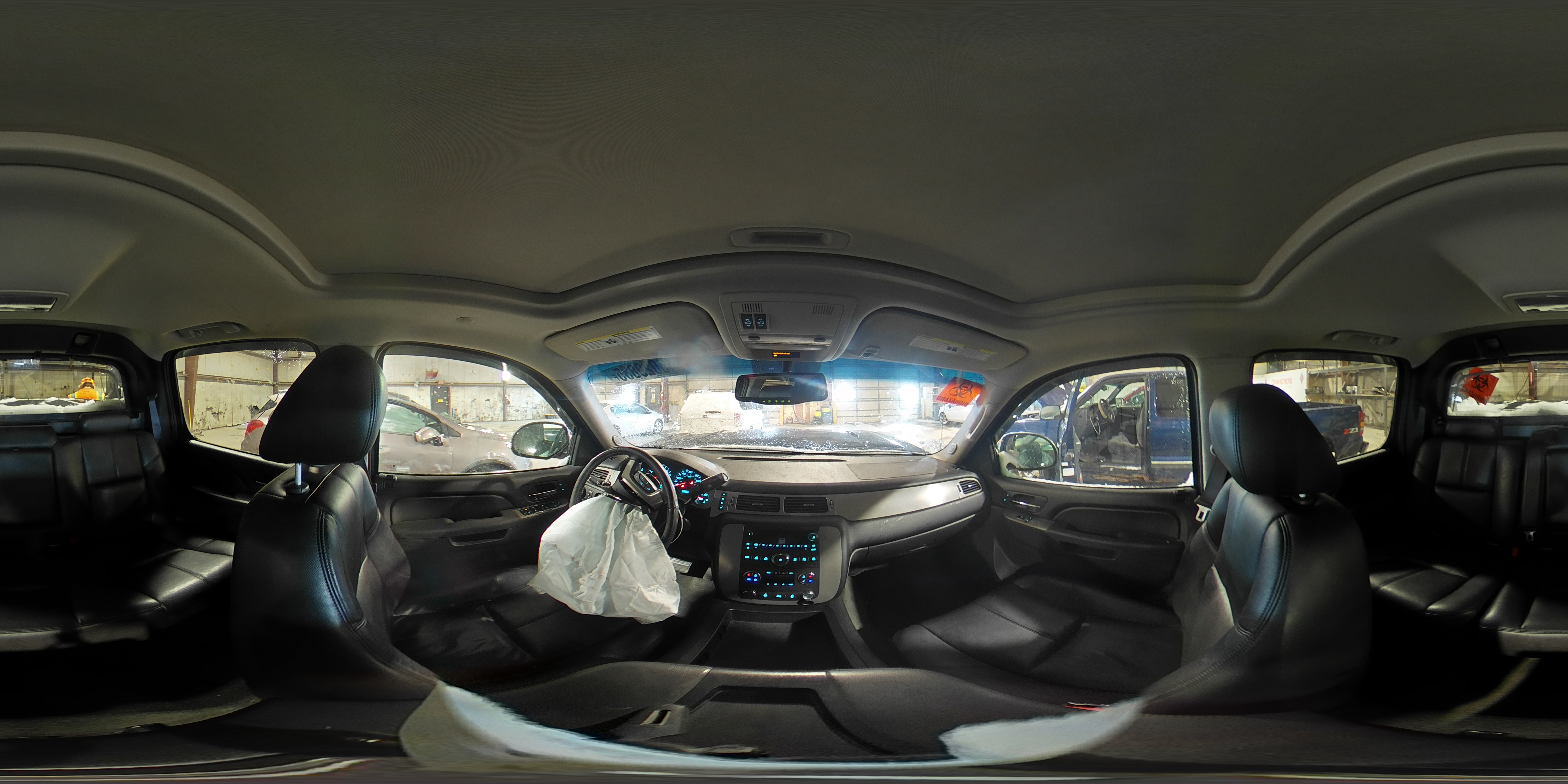 2013 Chevrolet Avalanche - Image 12