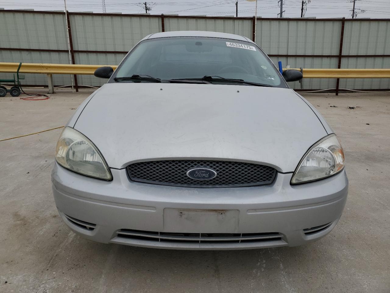 2004 Ford Taurus - Image 5