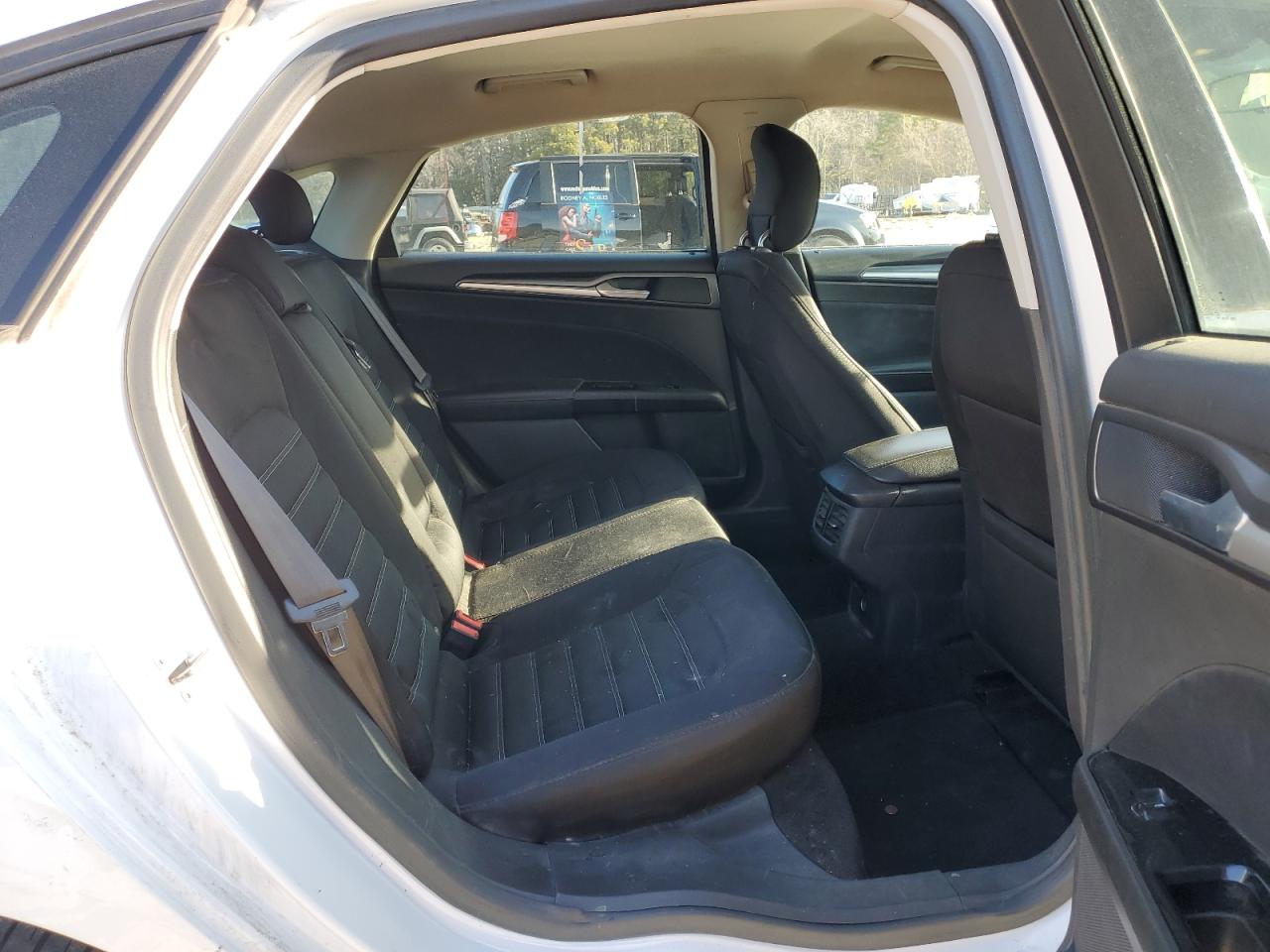 2015 Ford Fusion - Image 10