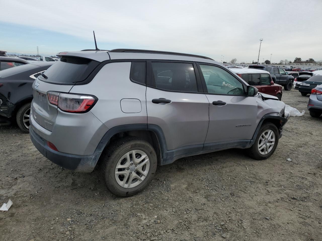 2018 Jeep Compass - Image 3