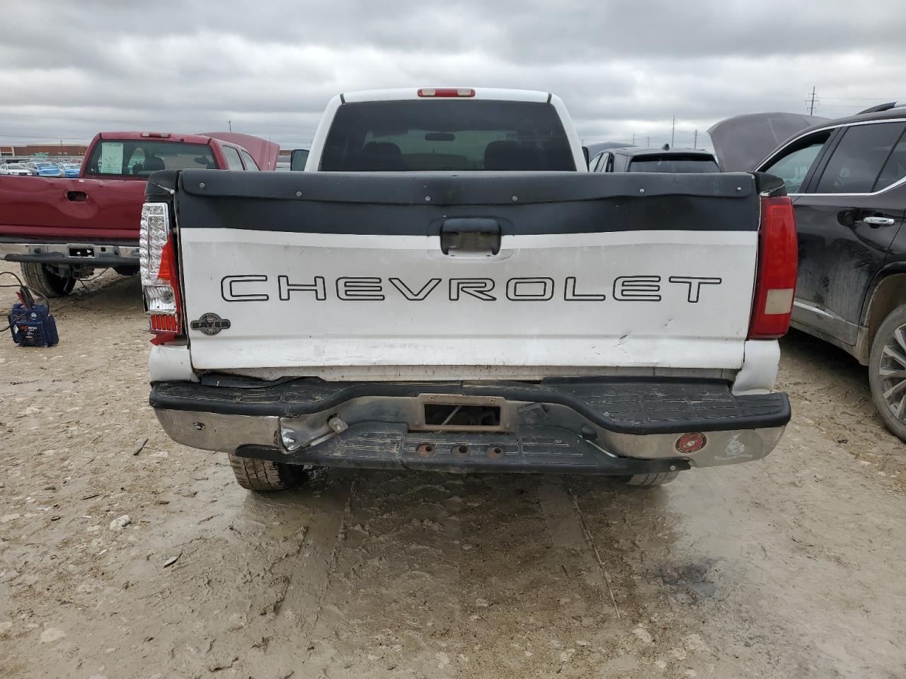 2002 Chevrolet Silverado - Image 6