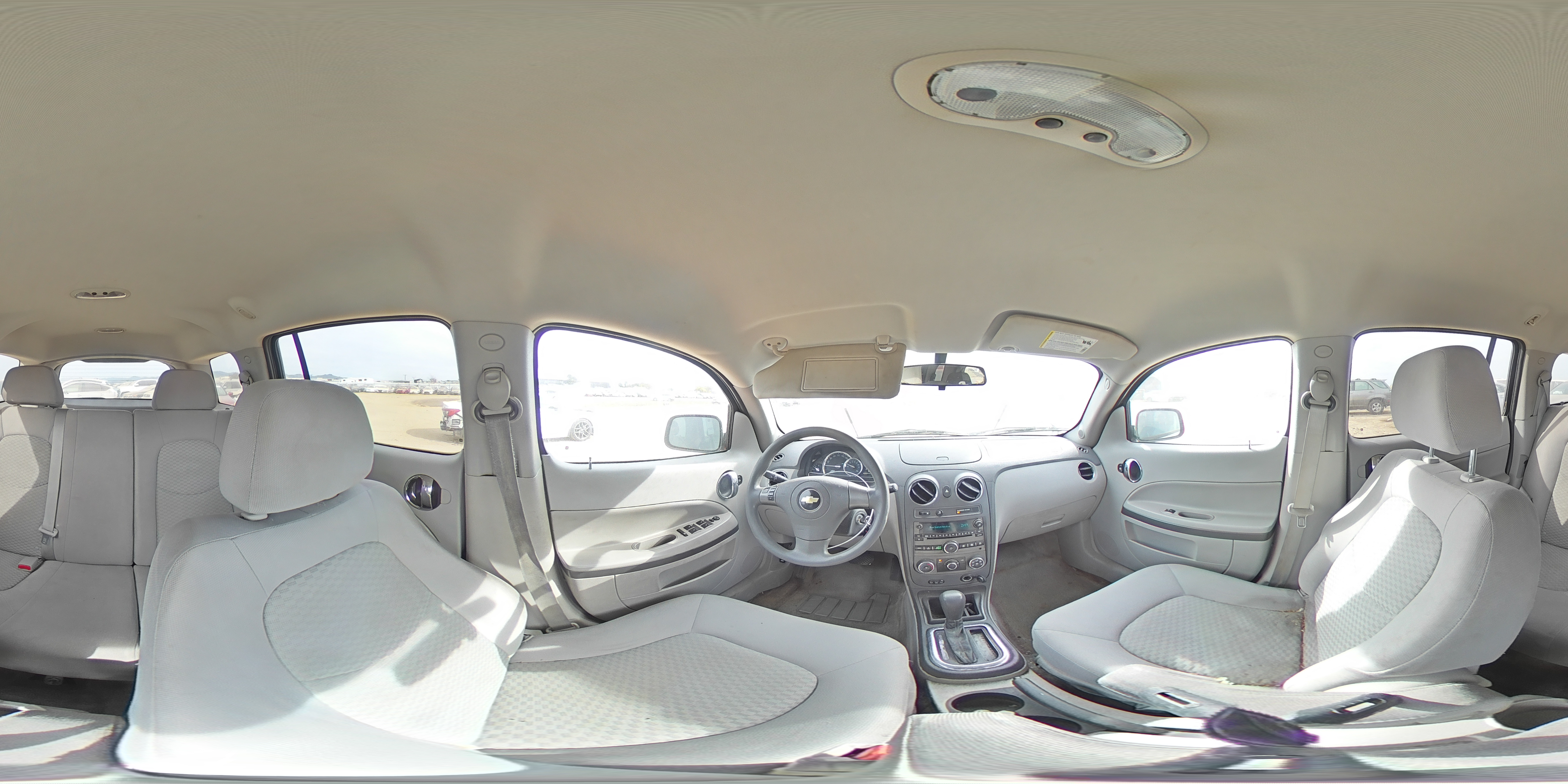 2010 Chevrolet HHR - Image 13