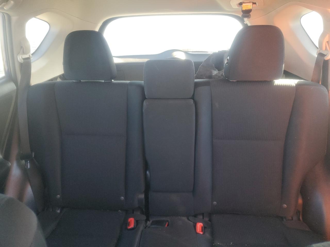 2015 Toyota RAV 4 - Image 10