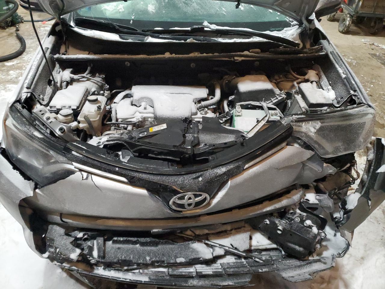 2016 Toyota RAV 4 - Image 13