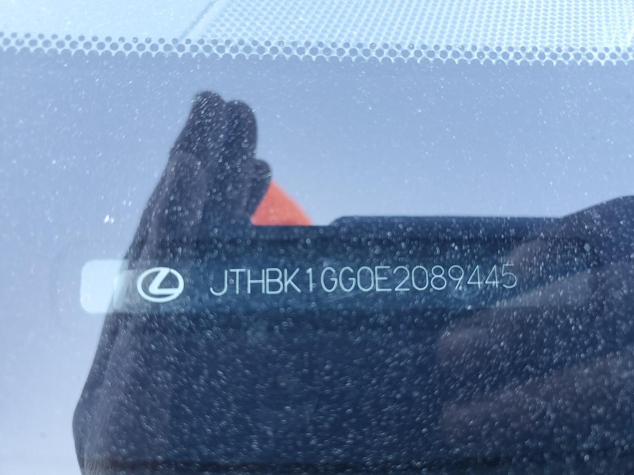2014 Lexus ES - Image 12