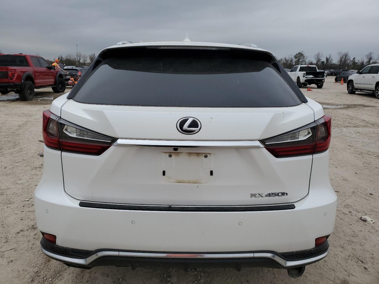 2021 Lexus RX - Image 6