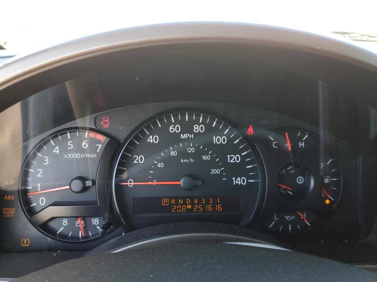 2006 Nissan Titan - Image 9