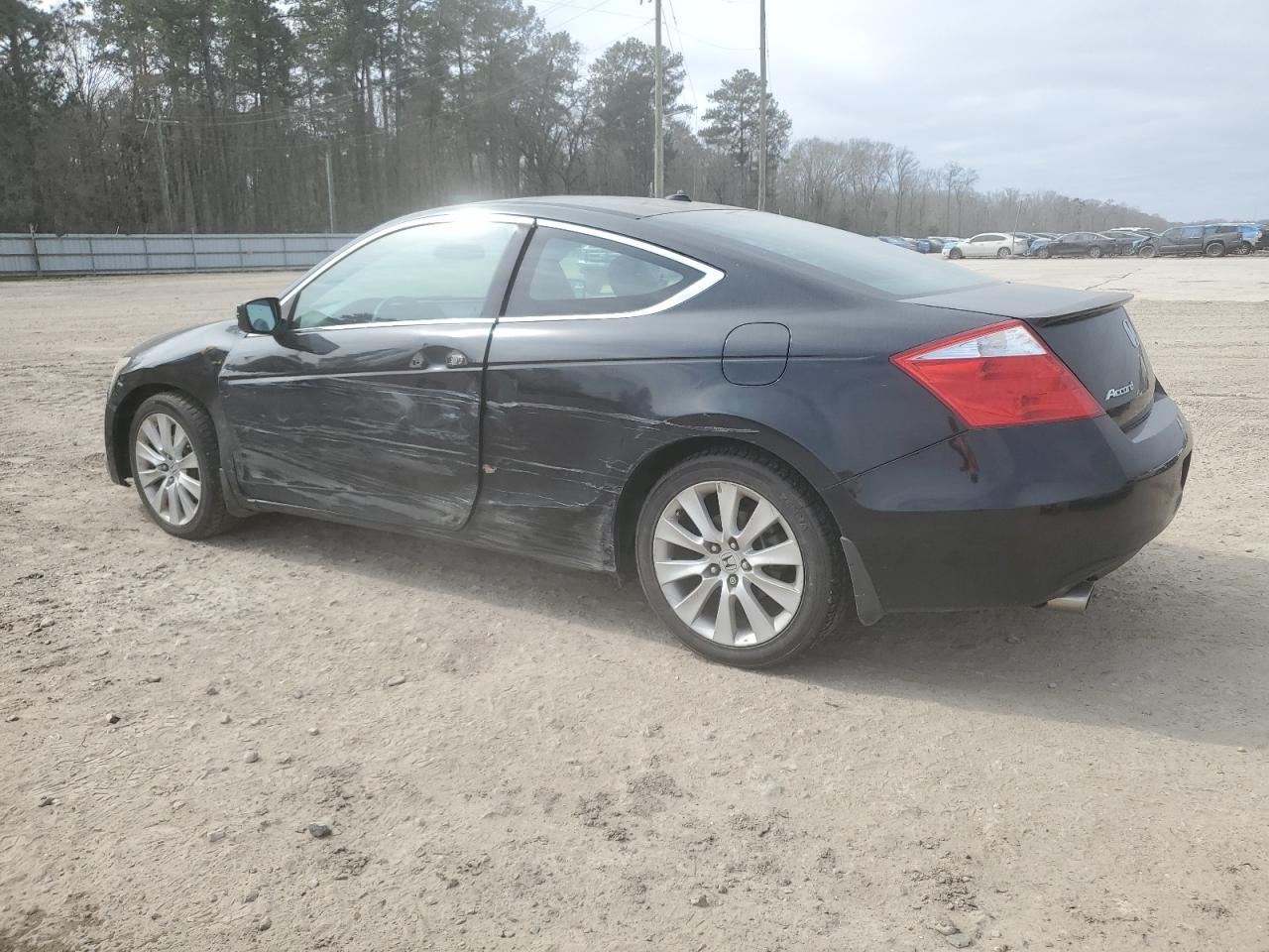 2010 Honda Accord - Image 2