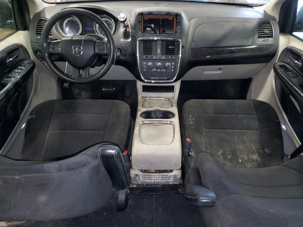 2012 Dodge Caravan - Image 8