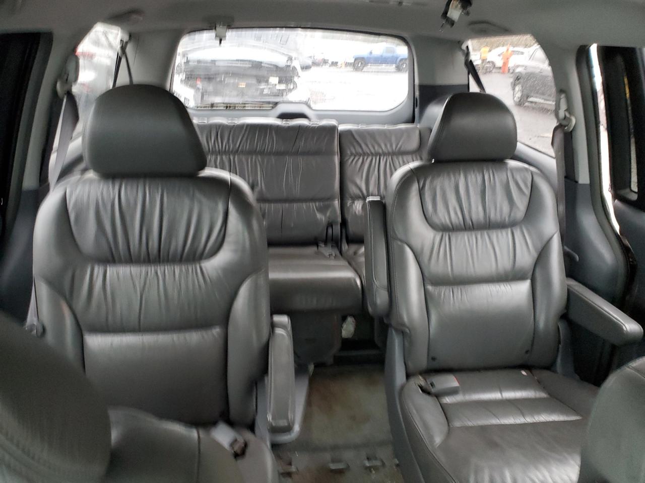 2006 Honda Odyssey - Image 10