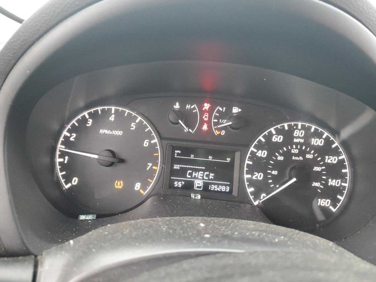 2013 Nissan Sentra - Image 9
