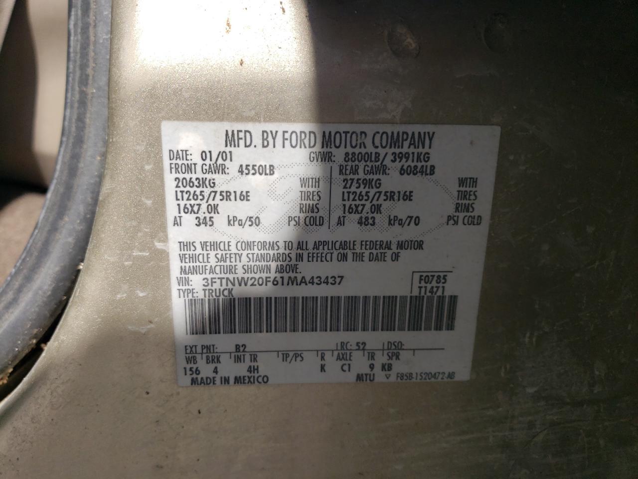 2001 Ford F250 - Image 12