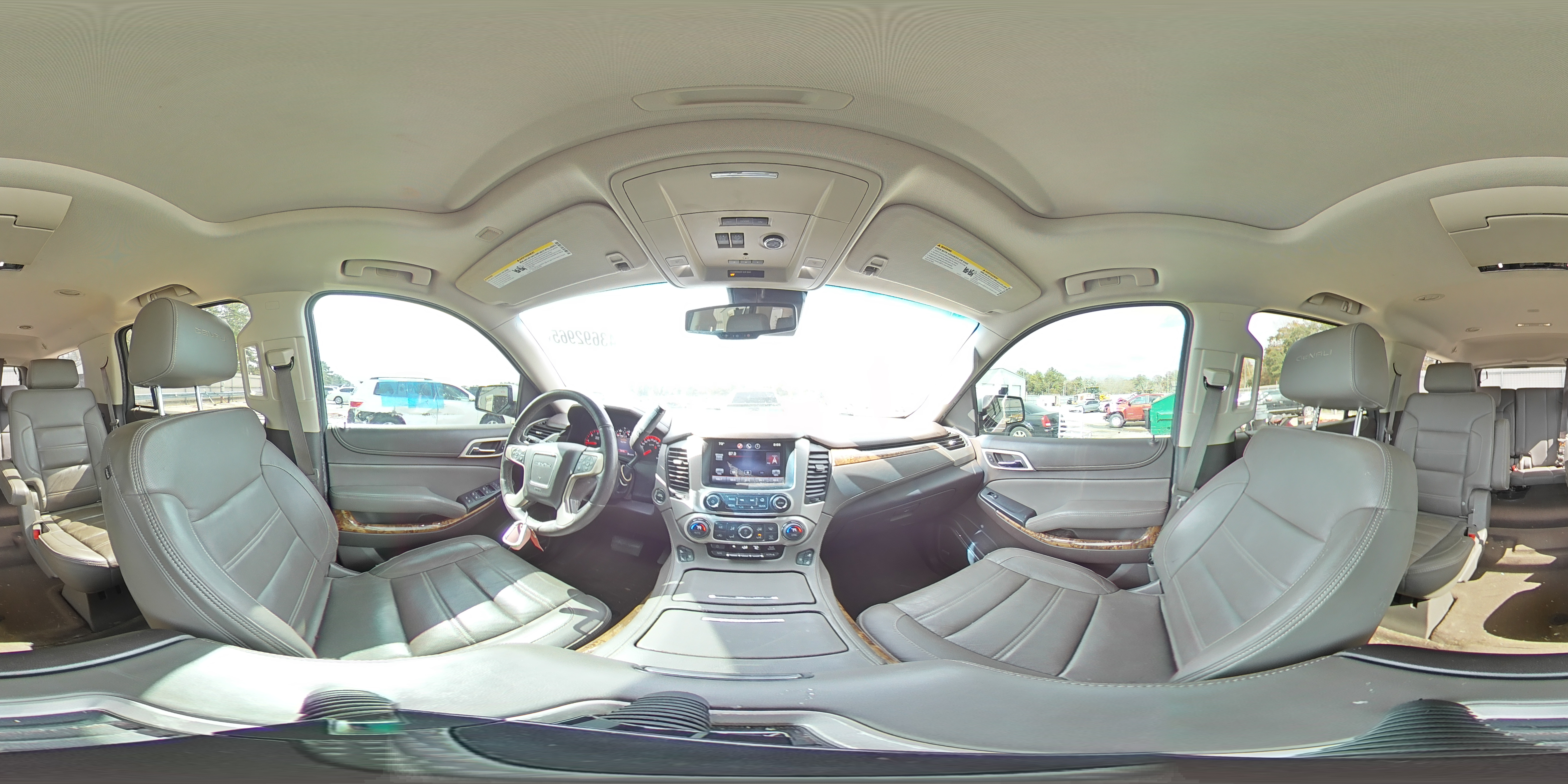 2015 GMC Yukon - Image 15