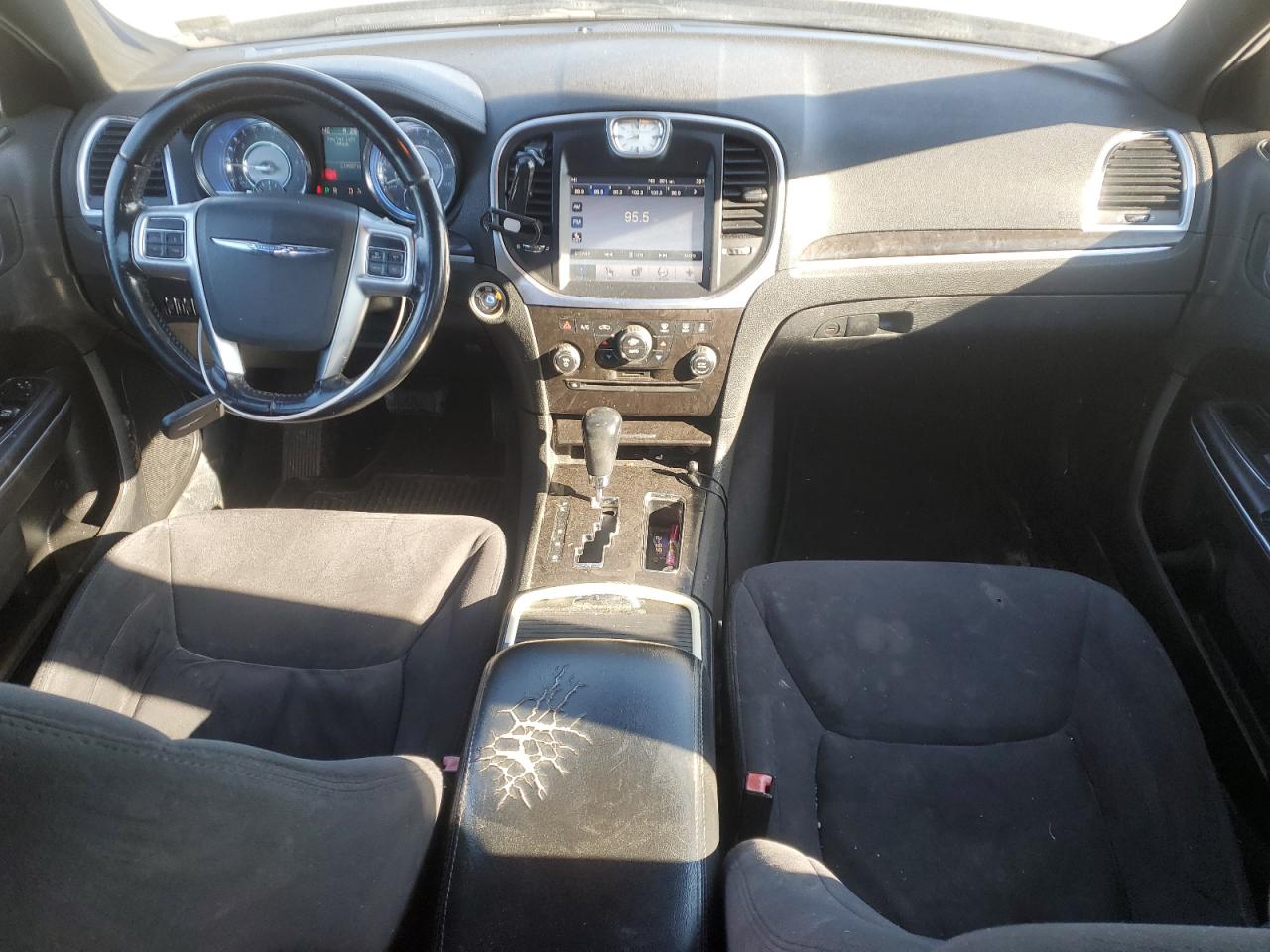 2011 Chrysler 300 - Image 8