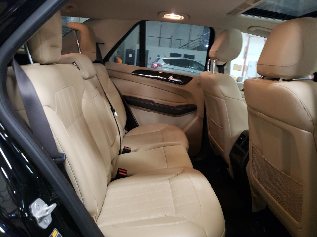 2017 Mercedes-Benz GLE - Image 11