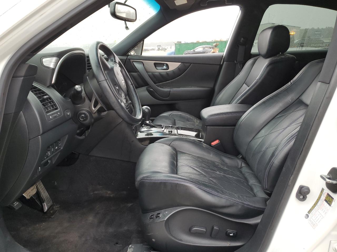 2016 Infiniti QX70 - Image 7