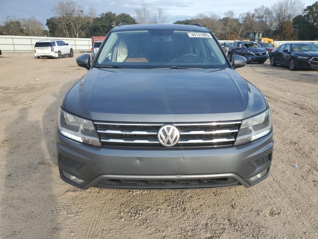 2018 Volkswagen Tiguan - Image 5