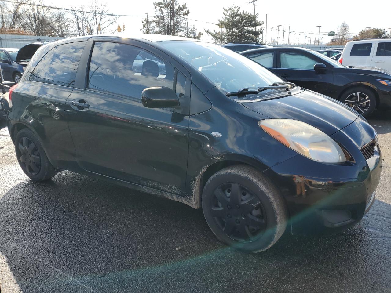 2009 Toyota Yaris - Image 4