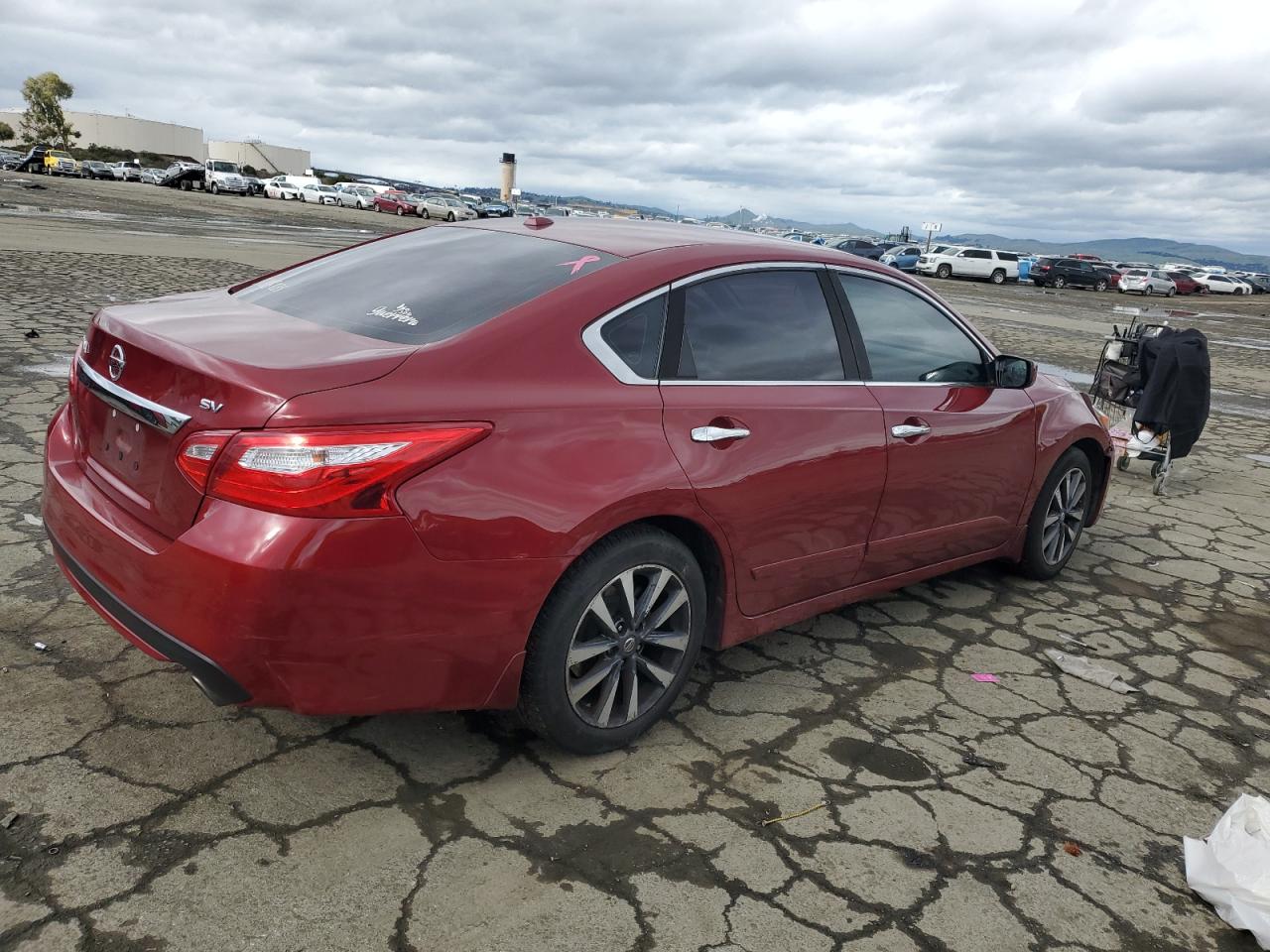 2017 Nissan Altima - Image 3