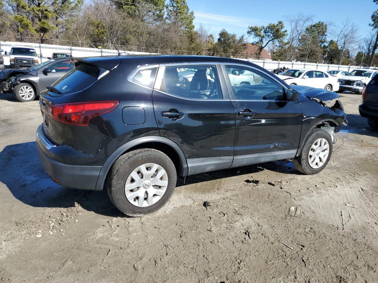2018 Nissan Rogue - Image 3