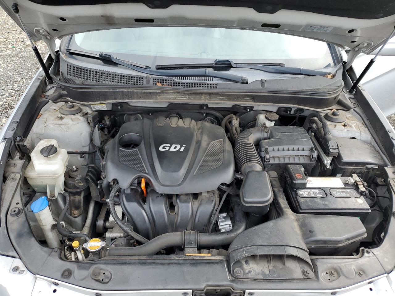 2012 Hyundai Sonata - Image 11