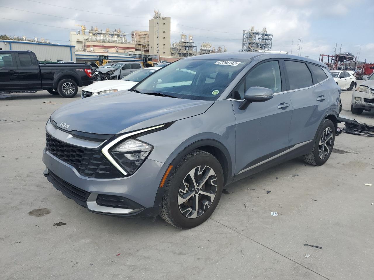 2023 Kia Sportage - Image 1