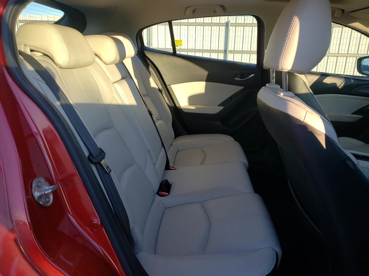 2017 Mazda 3 - Image 11