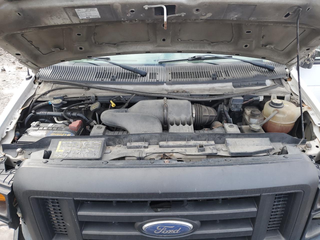 2008 Ford Econoline - Image 11