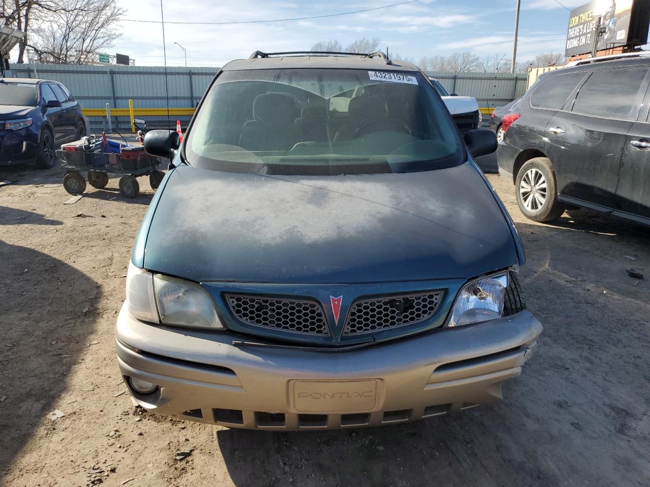 2003 Pontiac Montana - Image 5