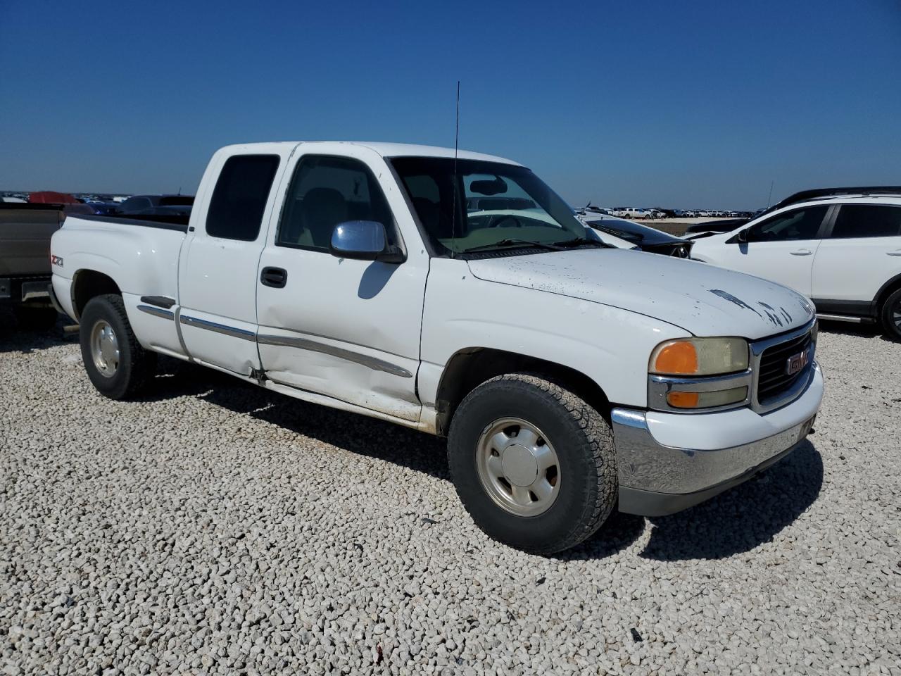 2001 GMC Sierra - Image 4