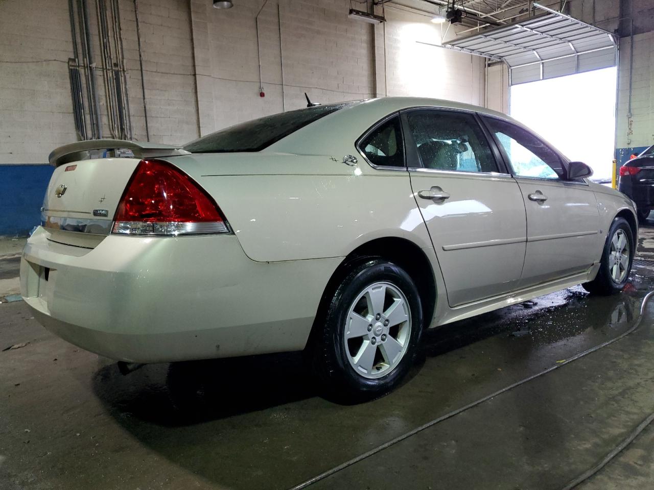2009 Chevrolet Impala - Image 3