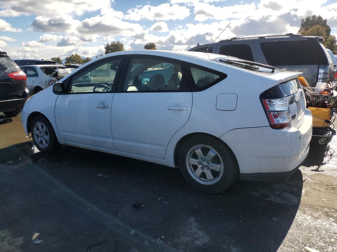 2005 Toyota Prius - Image 2
