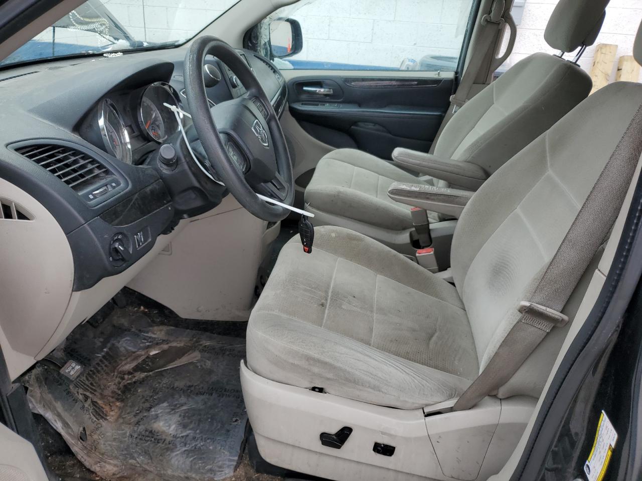 2012 Dodge Caravan - Image 7