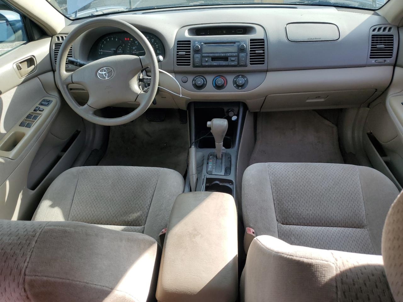2004 Toyota Camry - Image 8