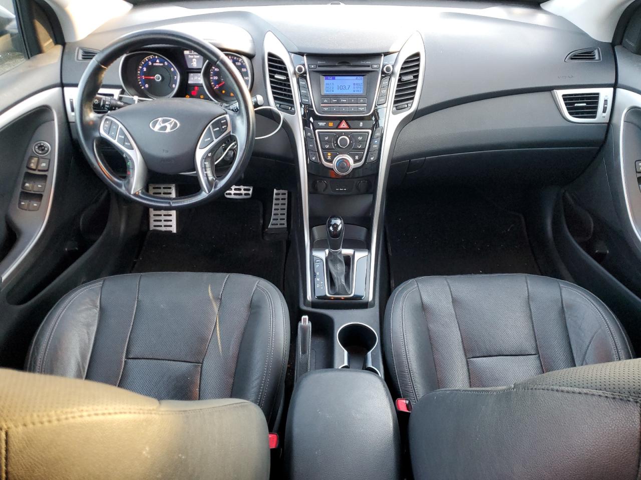 2013 Hyundai Elantra - Image 8