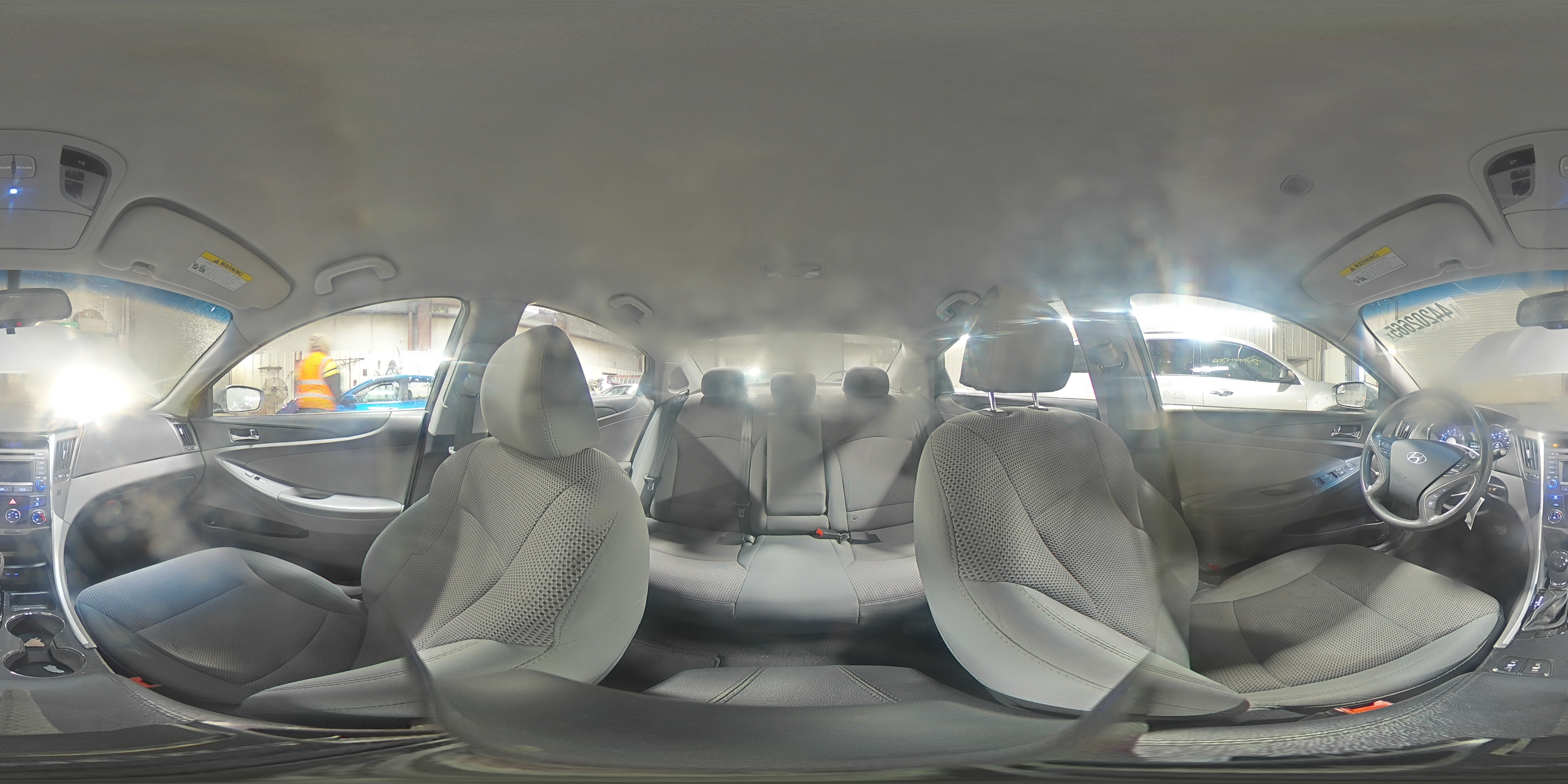 2014 Hyundai Sonata - Image 14