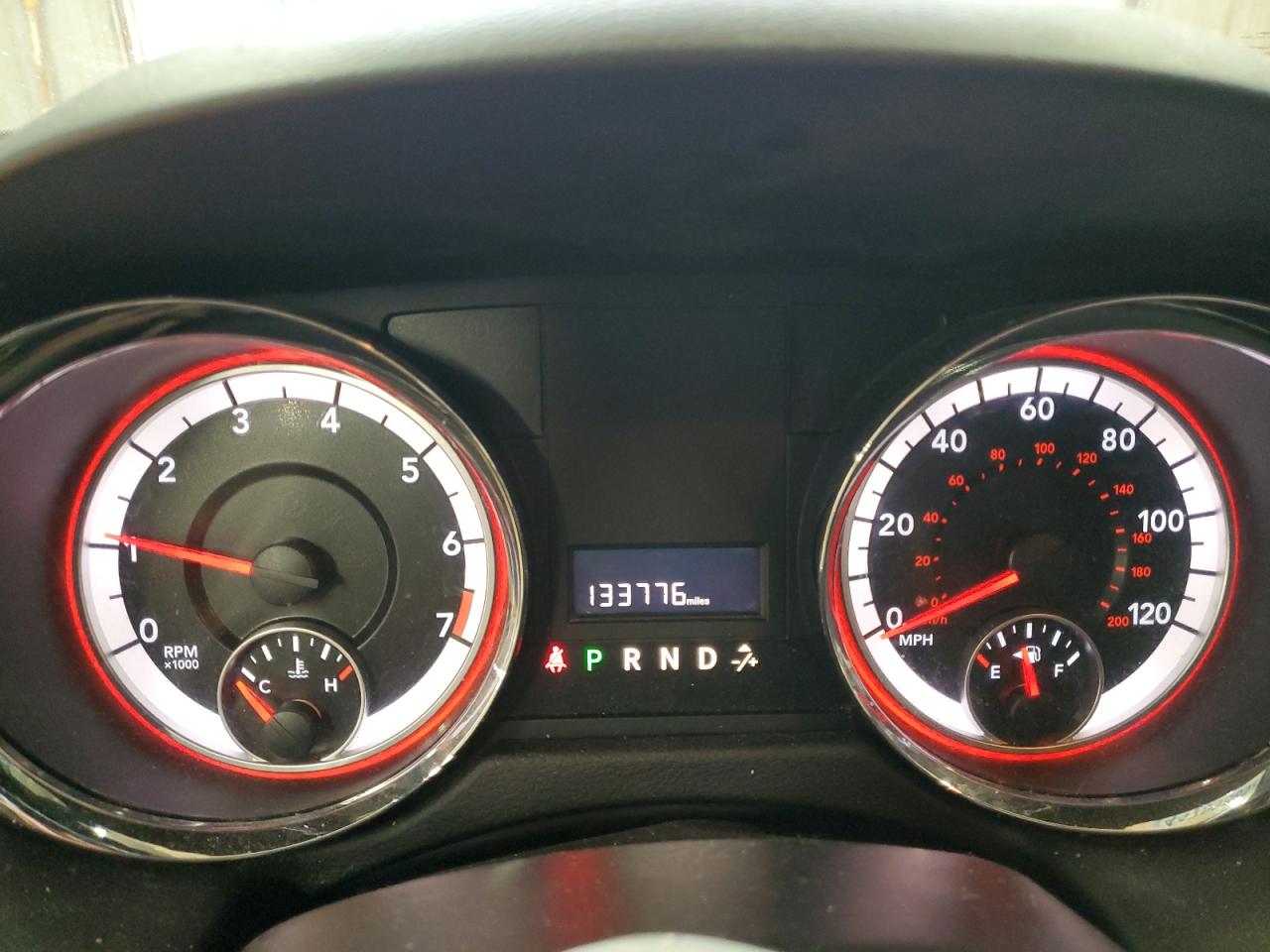 2018 Dodge Caravan - Image 9