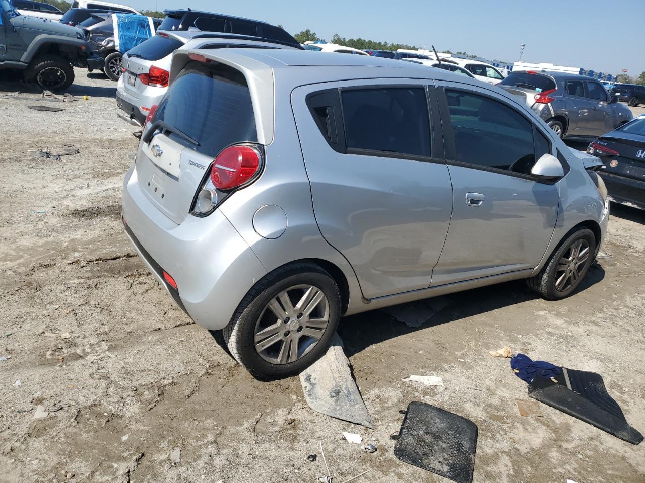2014 Chevrolet Spark - Image 3