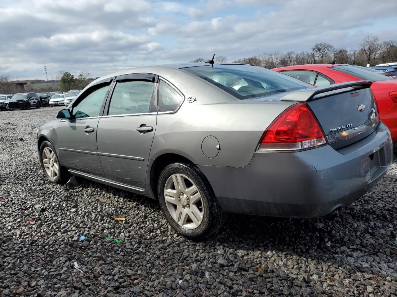 2006 Chevrolet Impala - Image 2