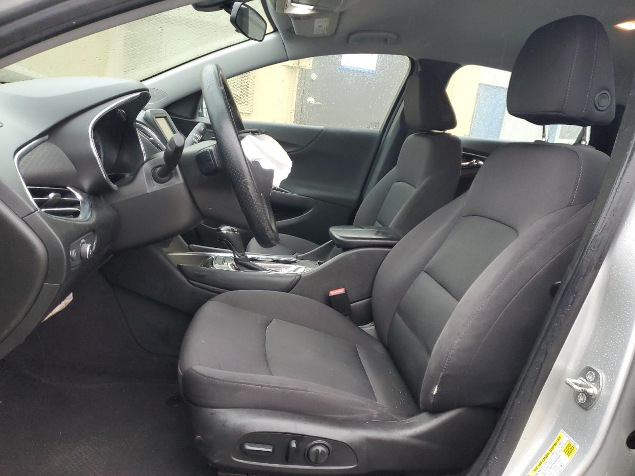 2017 Chevrolet Malibu - Image 7