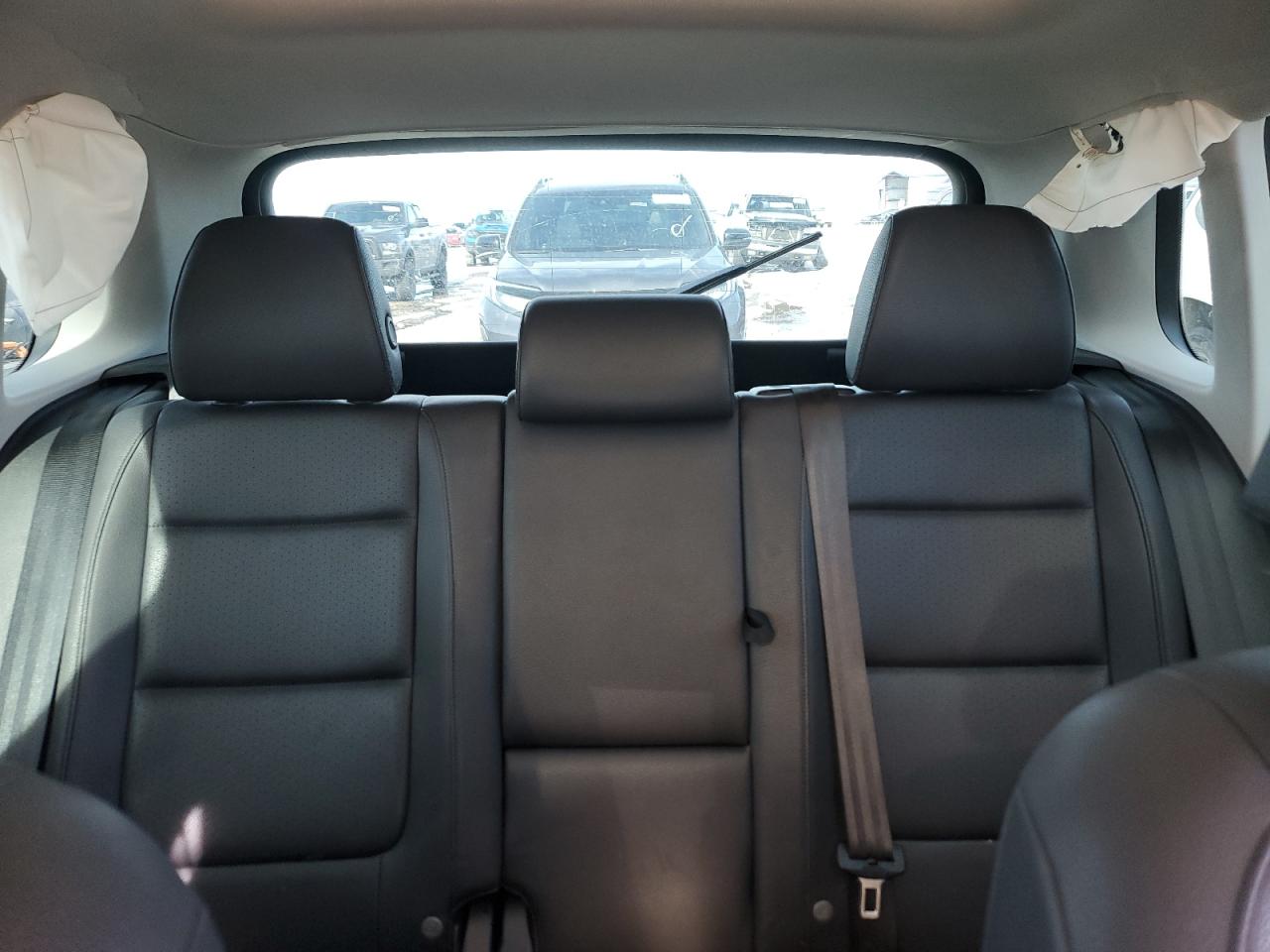 2016 Volkswagen Tiguan - Image 10
