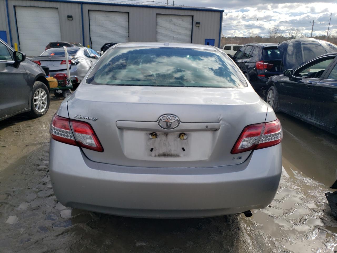 2011 Toyota Camry - Image 6
