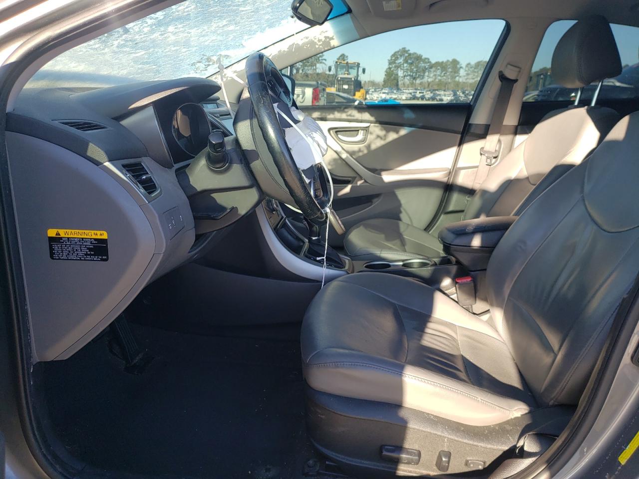 2014 Hyundai Elantra - Image 7