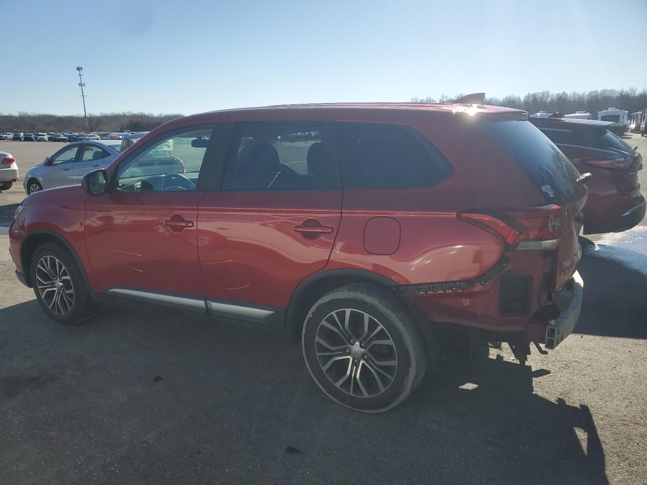 2017 Mitsubishi Outlander - Image 2