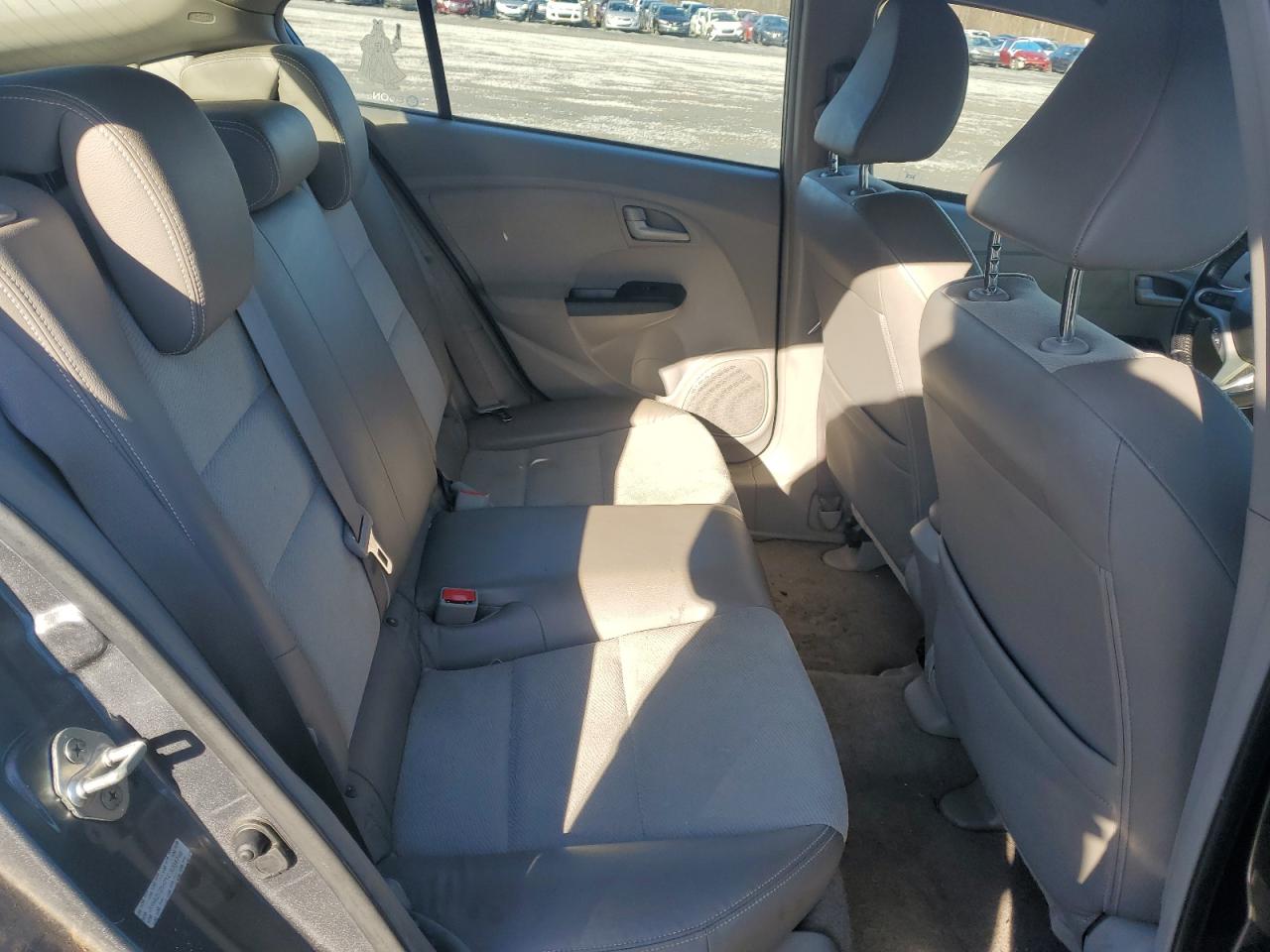 2012 Honda Insight - Image 10