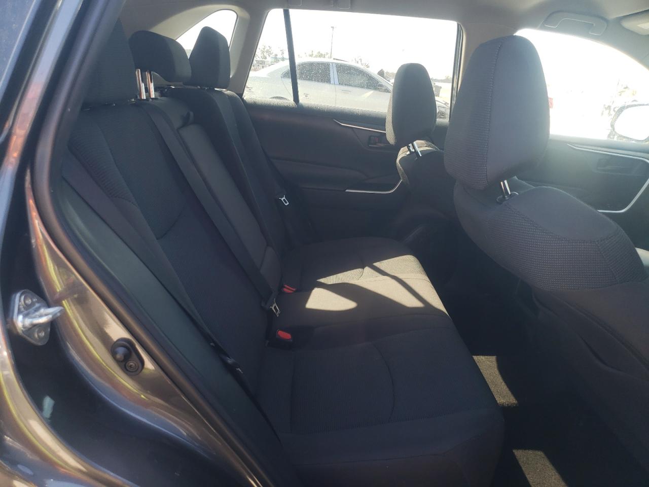 2021 Toyota RAV 4 - Image 11