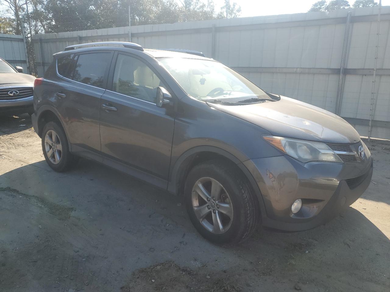 2015 Toyota RAV 4 - Image 4