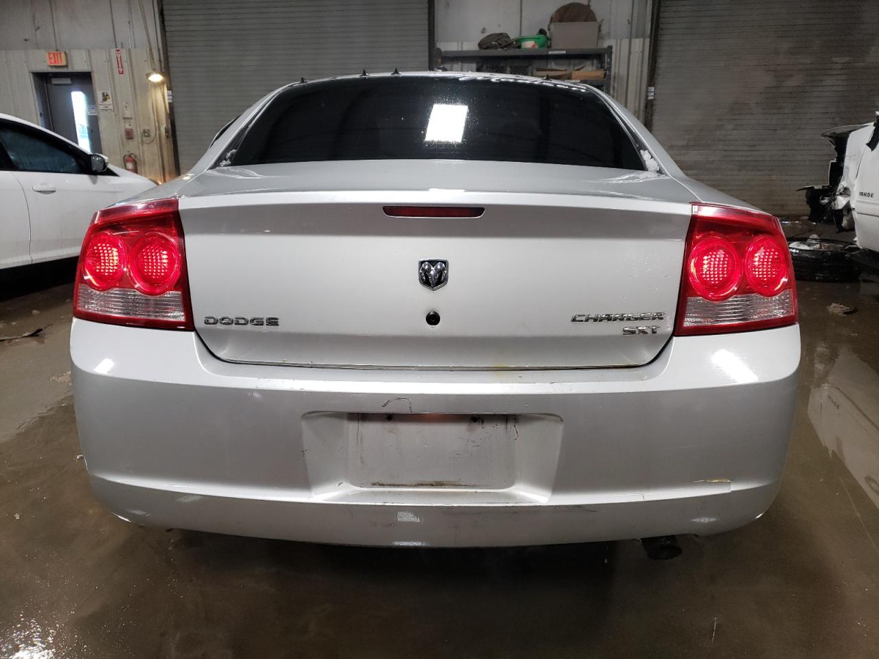 2010 Dodge Charger - Image 6